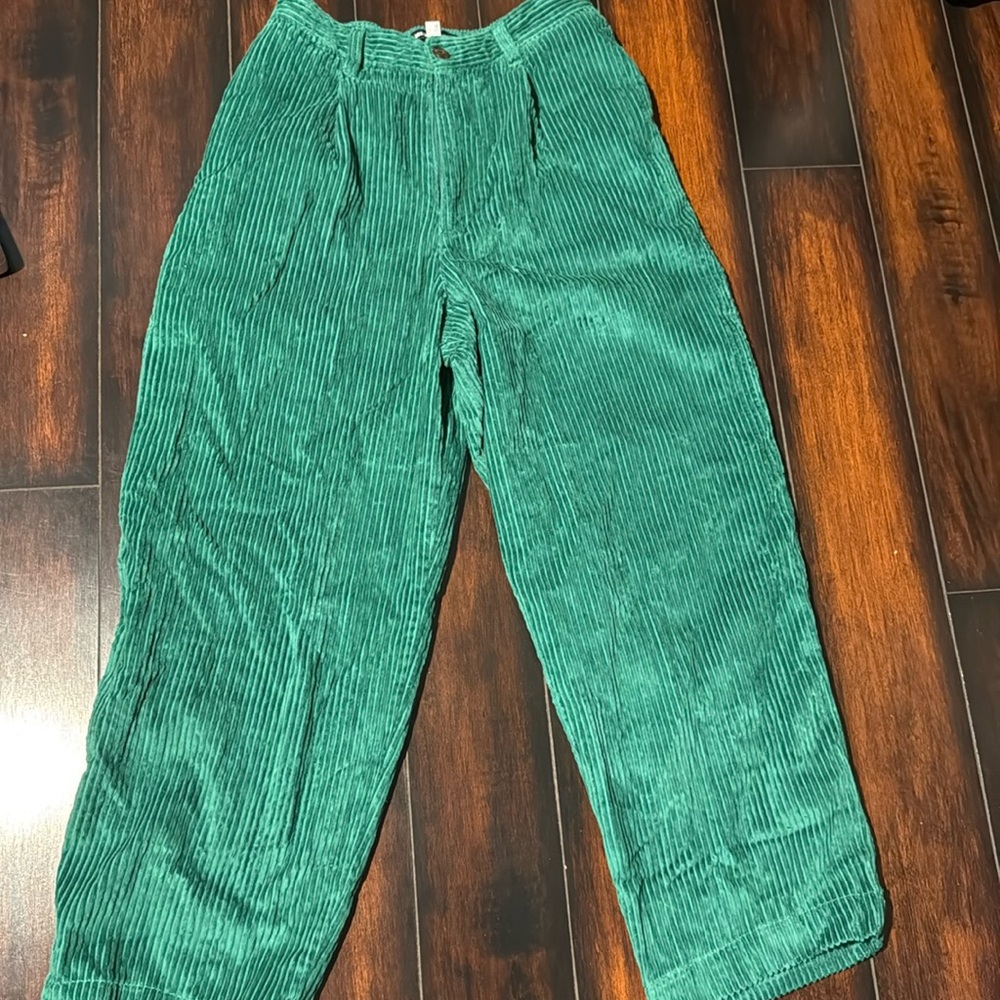 Urban outfitters green corduroy pleated pants